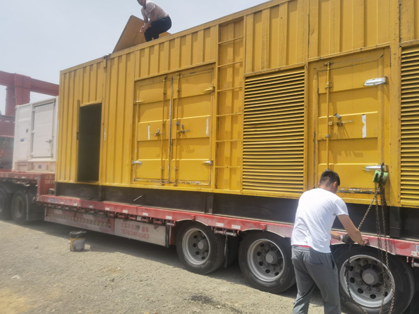 叶城除了负载情况和发动机维护，还有哪些因素会影响 200kw 柴油发电机的油耗？