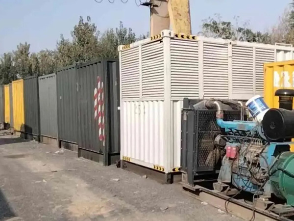 叶城200KW柴油发电机机组每小时油耗是多少?