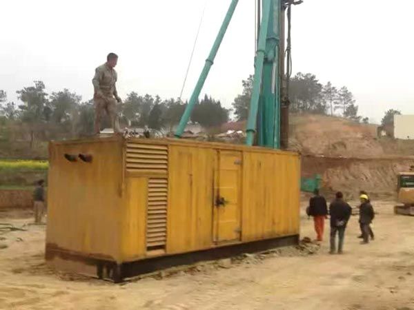 叶城如何判断水冷式机油散热器密封件是否需要更换?
